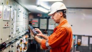 Captain using fleet management software